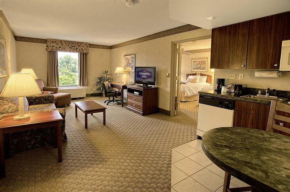 Hampton Inn And Suites Asheville Airport Флетчер Номер фото